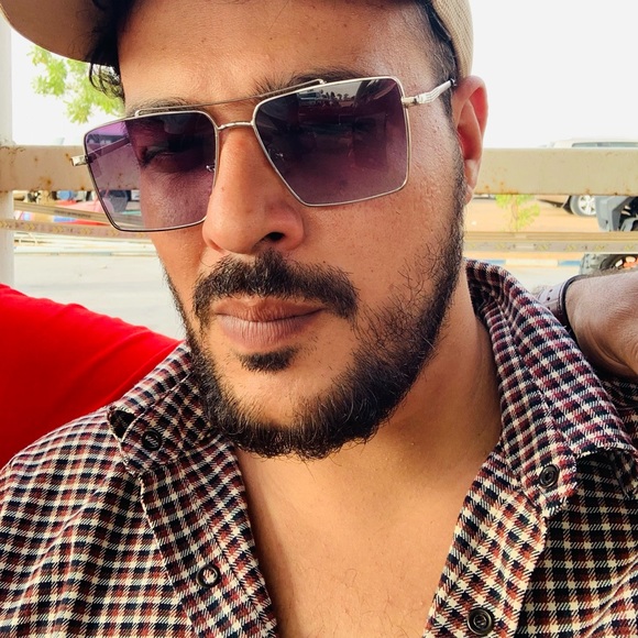 Zara shirt used just once for 3 hours - Picture 2 of 3